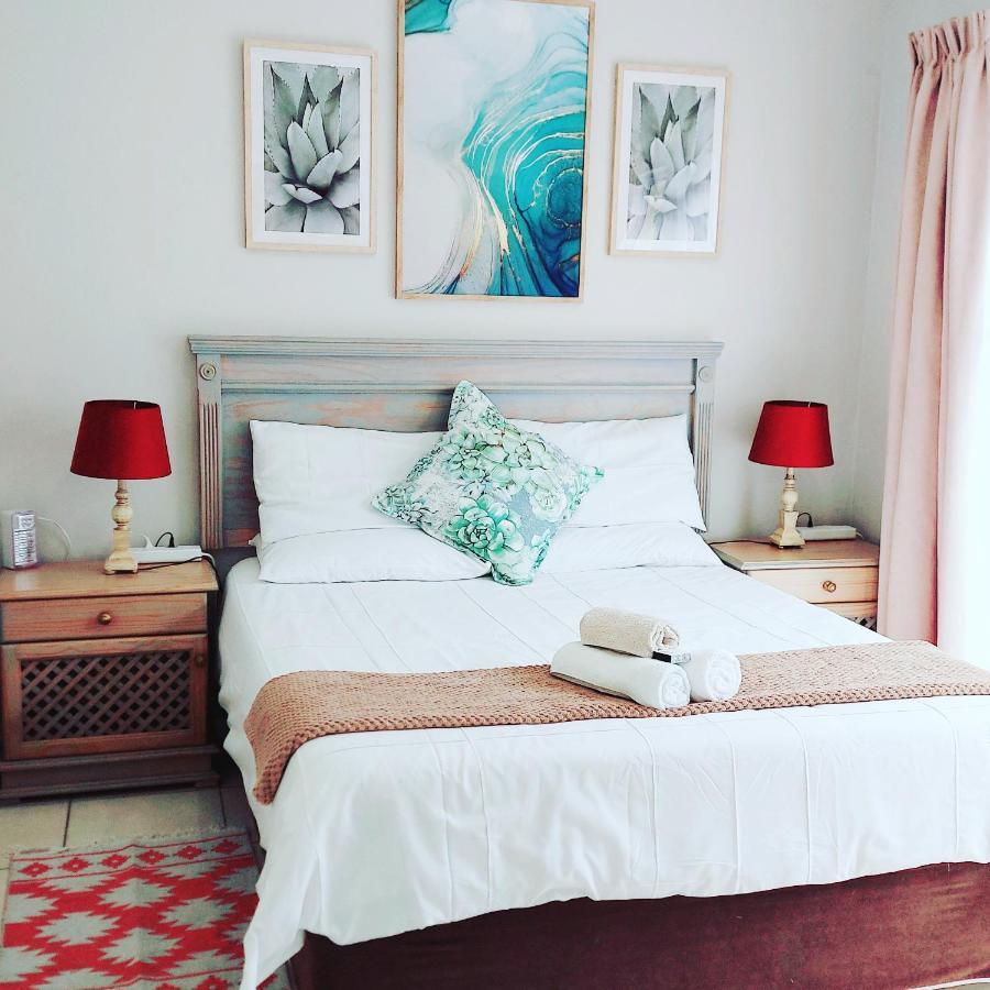 The Coelacanth Guest House And Beach Thyme Self Catering Kidd's Beach Экстерьер фото