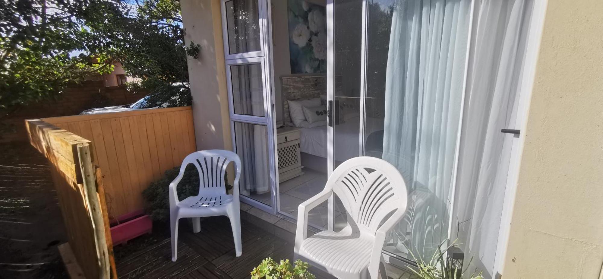 The Coelacanth Guest House And Beach Thyme Self Catering Kidd's Beach Экстерьер фото