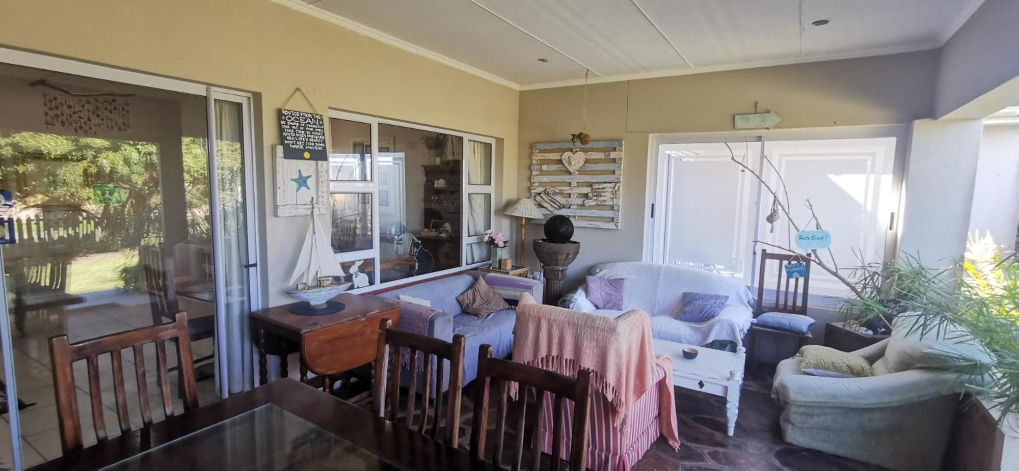 The Coelacanth Guest House And Beach Thyme Self Catering Kidd's Beach Экстерьер фото